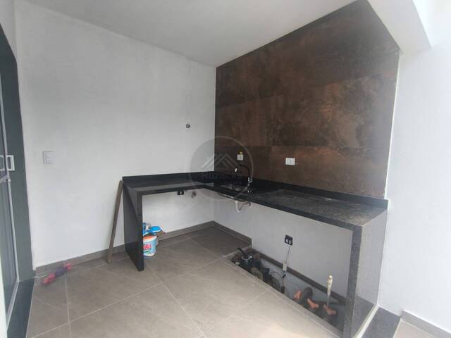 CASA COM PISCINA para Venda em Itanhaém - 2