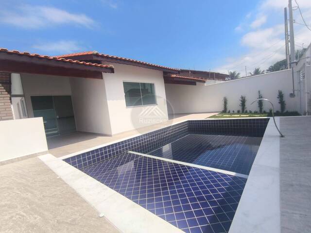 Casa para Venda em Itanhaém - 3