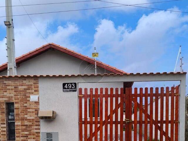 CASA COM PISCINA para Venda em Itanhaém - 2