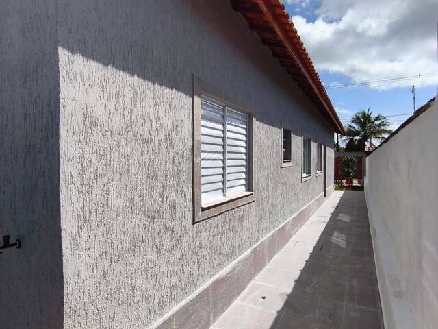 CASA COM PISCINA para Venda em Itanhaém - 3