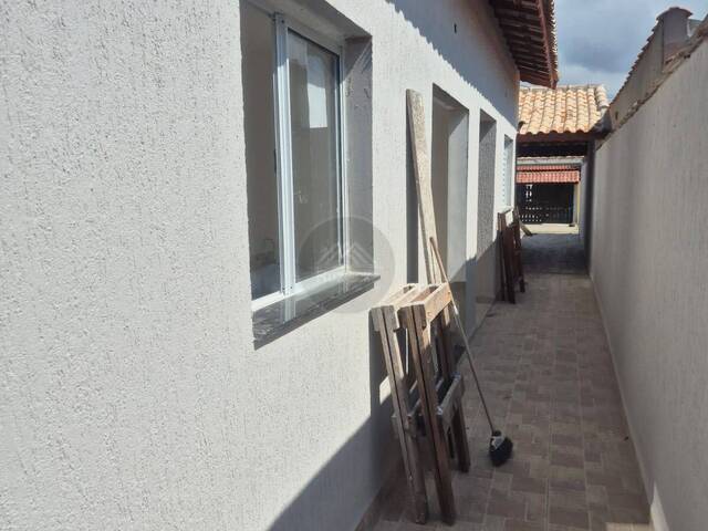 CASA COM PISCINA para Venda em Itanhaém - 4