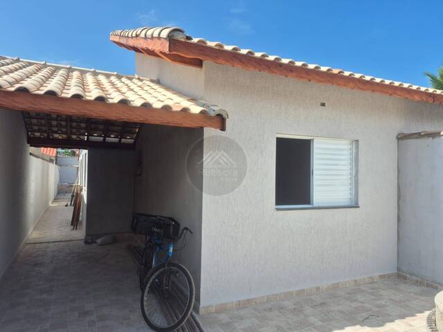 CASA COM PISCINA para Venda em Itanhaém - 2