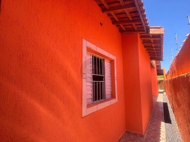 CASA COM PISCINA para Venda em Itanhaém - 3