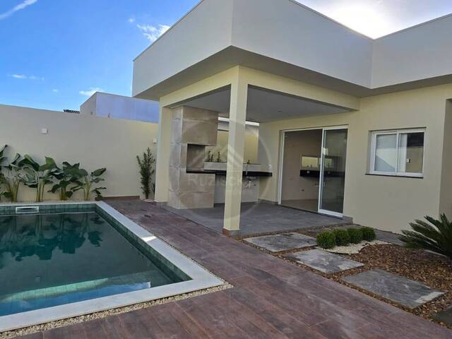 CASA COM PISCINA para Venda em Itanhaém - 5