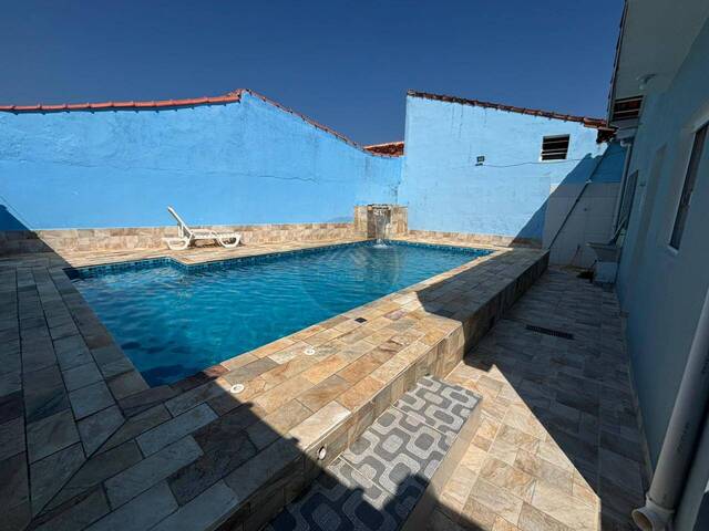 CASA COM PISCINA para Venda em Itanhaém - 4