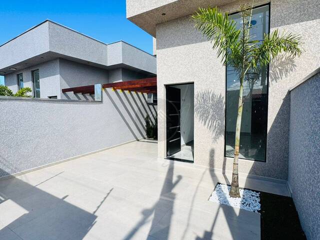 CASA COM PISCINA para Venda em Itanhaém - 3