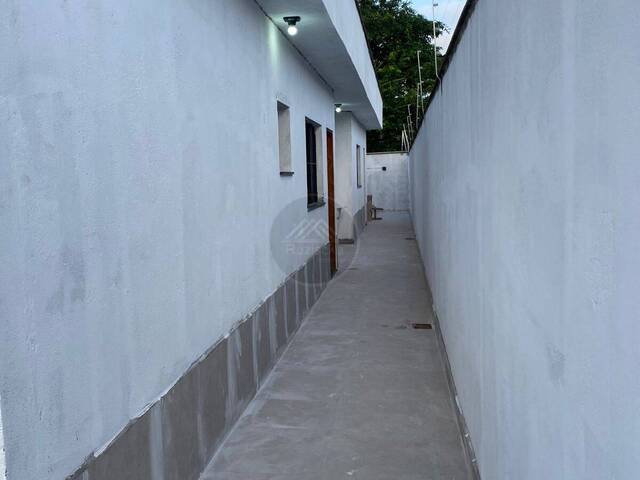 CASA COM PISCINA para Venda em Itanhaém - 4