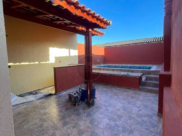 CASA COM PISCINA para Venda em Itanhaém - 4