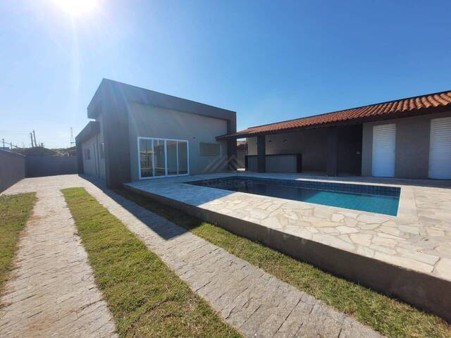 Casa para Venda em Itanhaém - 3