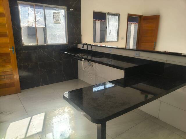 CASA COM PISCINA para Venda em Itanhaém - 5