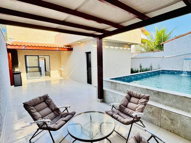 CASA COM PISCINA para Venda em Itanhaém - 3