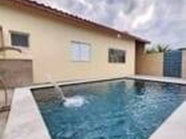 CASA COM PISCINA para Venda em Itanhaém - 3