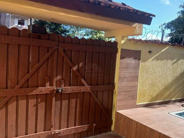 CASA COM PISCINA para Venda em Itanhaém - 3