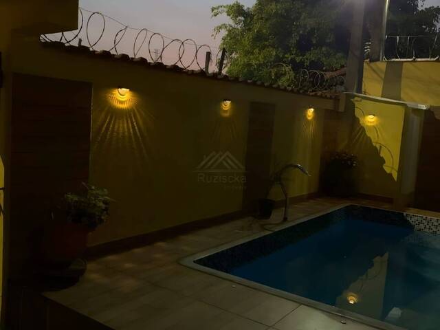 CASA COM PISCINA para Venda em Itanhaém - 5