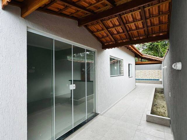 CASA COM PISCINA para Venda em Itanhaém - 2