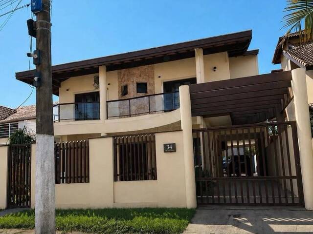 CASA COM PISCINA para Venda em Itanhaém - 2