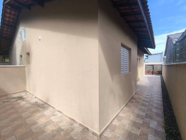 CASA COM PISCINA para Venda em Itanhaém - 5