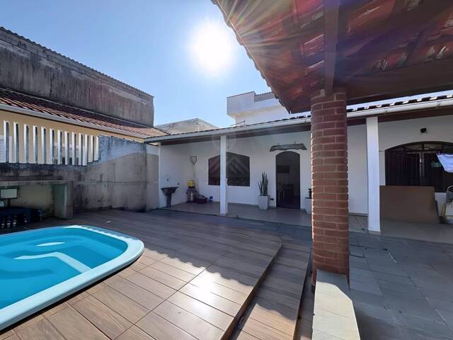 CASA COM PISCINA para Venda em Itanhaém - 4