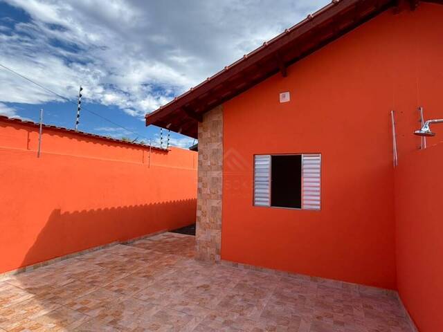 #CA1096 - CASA COM PISCINA para Venda em Itanhaém - SP