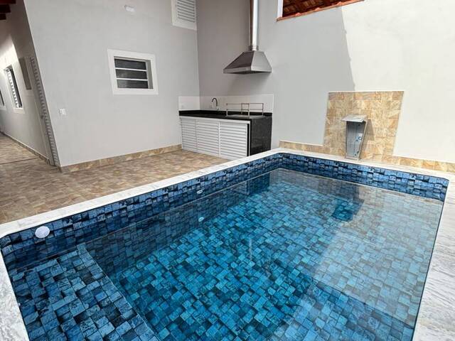 Casa para Venda em Mongaguá - 3
