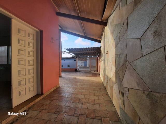 CASA COM PISCINA para Venda em Itanhaém - 5