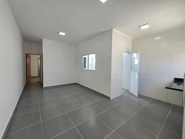 CASA COM PISCINA para Venda em Itanhaém - 4