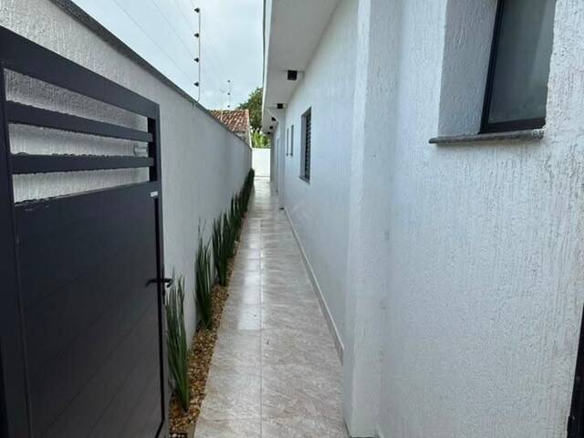 CASA COM PISCINA para Venda em Itanhaém - 4