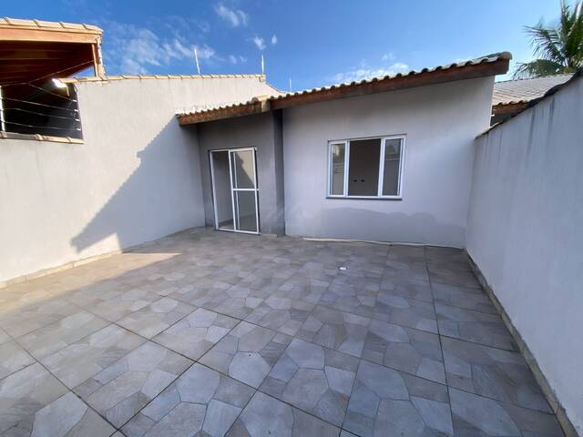 #CA853 - CASA COM PISCINA para Venda em Itanhaém - SP