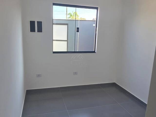 CASA COM PISCINA para Venda em Itanhaém - 5