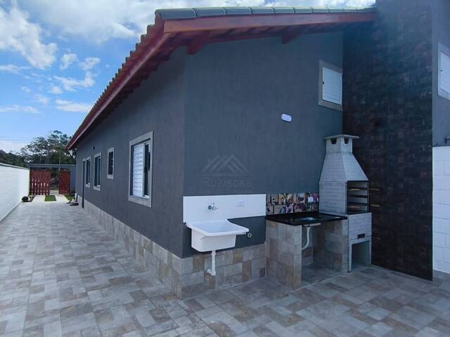 CASA COM PISCINA para Venda em Itanhaém - 5