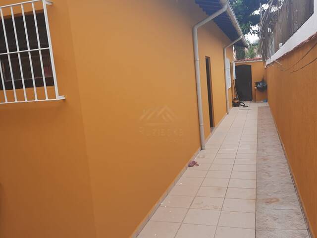 CASA COM PISCINA para Venda em Itanhaém - 5