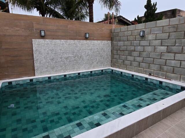 CASA COM PISCINA para Venda em Itanhaém - 4