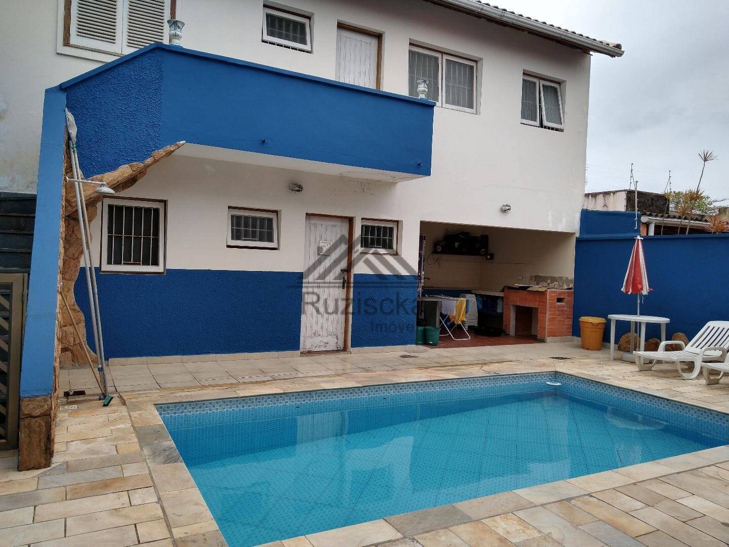 SOBRADO COM PISCINA + EDICULA  ASSOBRADADA A VENDA EM ITANHAÉM - CIBRATEL 2