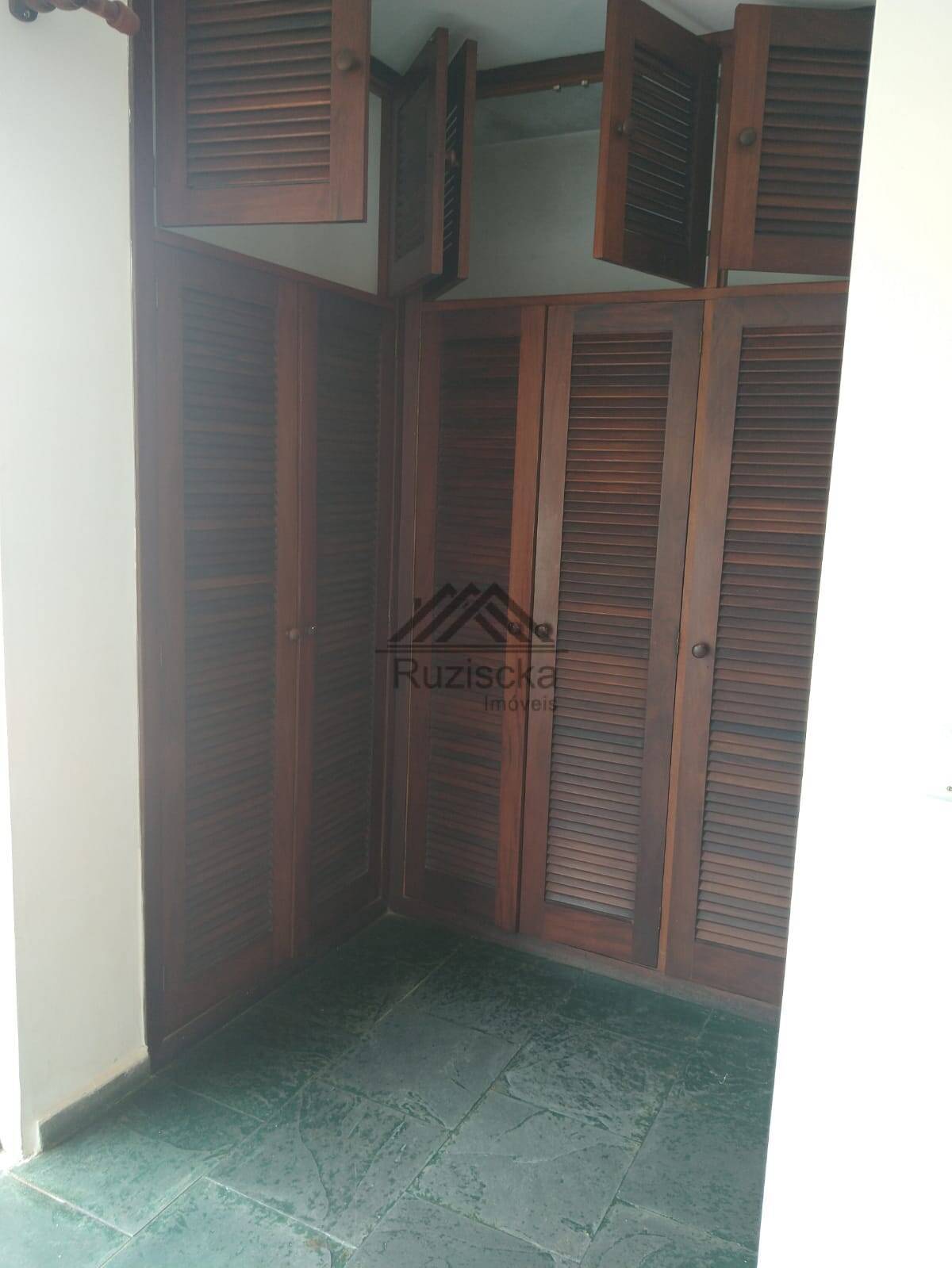 Casa, 5 quartos, 261 m² - Foto 9