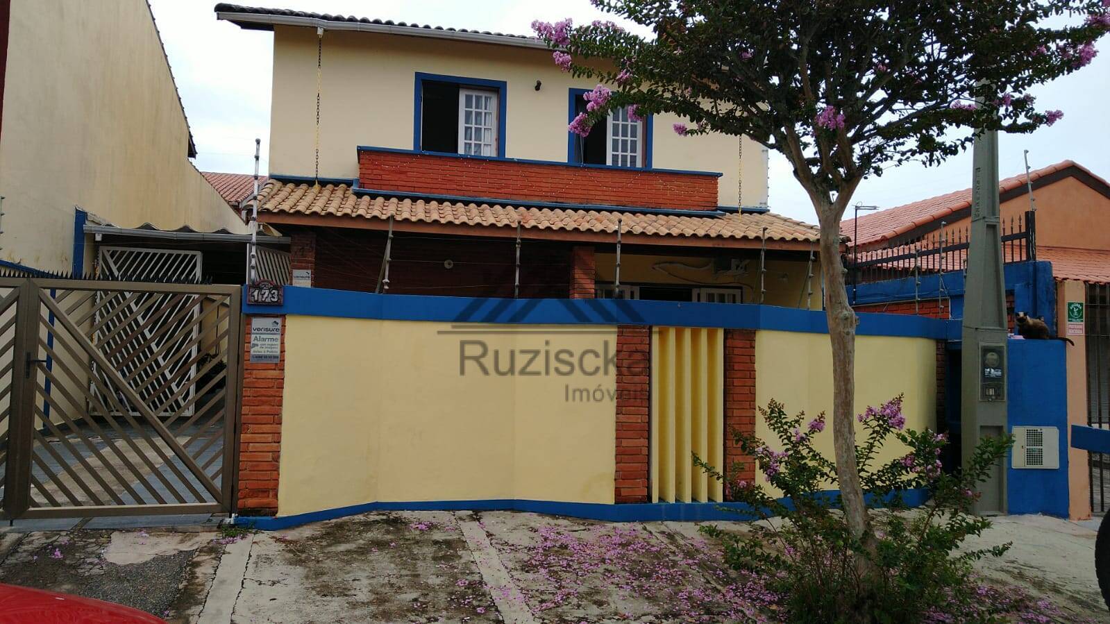 Casa, 5 quartos, 261 m² - Foto 1