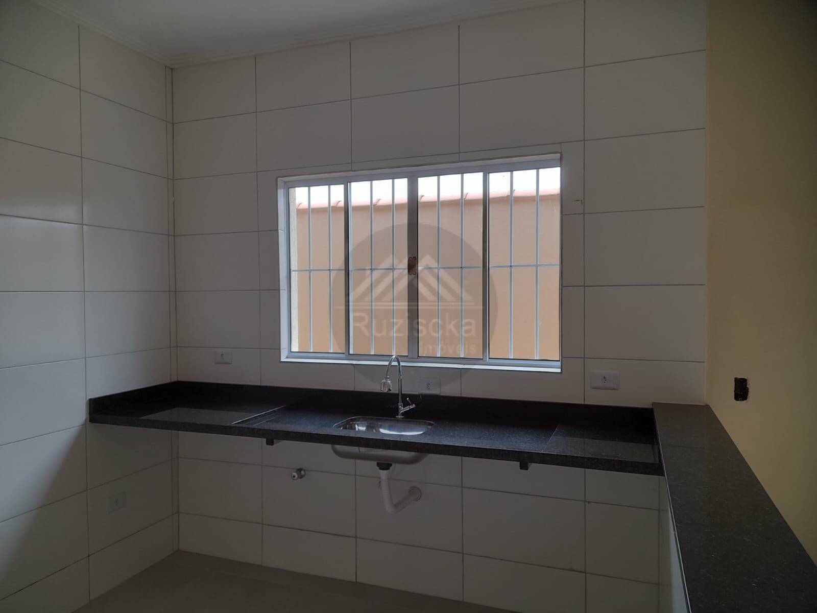CASA GEMINADA A VENDA EM ITANHAÉM/SP- LADO PRAIA .
