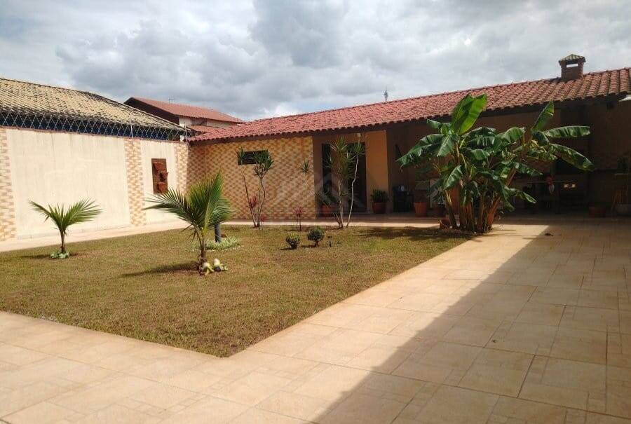Casa, 3 quartos, 225 m² - Foto 2