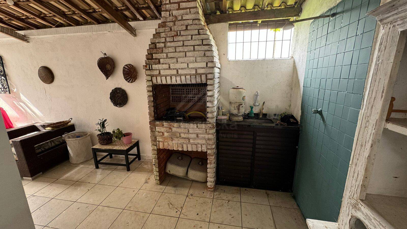 Casa a venda em Itanhaém á 600m do mar - Balneário Cibratel.