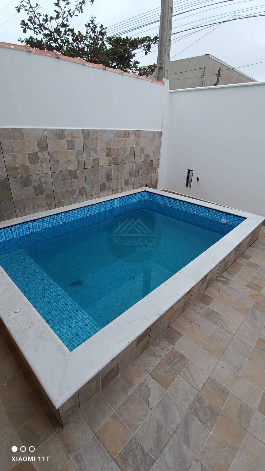 CASA NOVA COM PISCINA Á VENDA EM ITANHAÉM- LITORAL SUL DE SP.