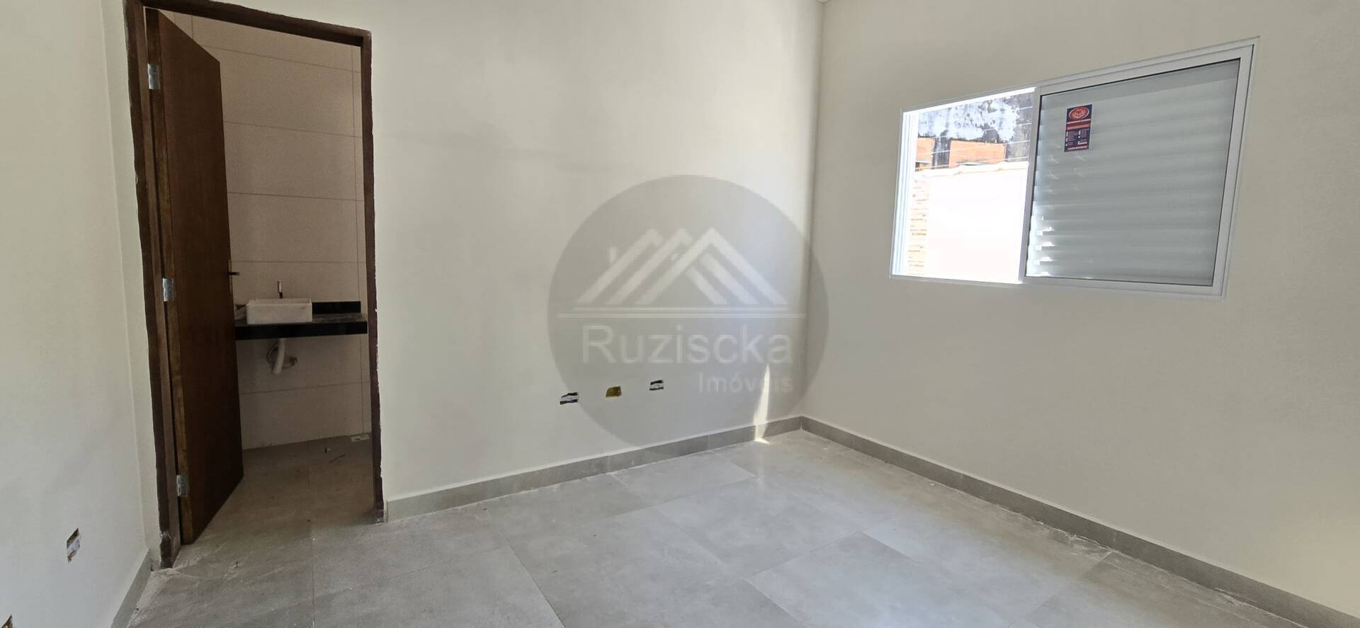 CASA NOVA LOTE INTEIRO COM PISCINA  , LADO PRAIA  EM ITANHAÉM- 1000M DO MAR — foto 4