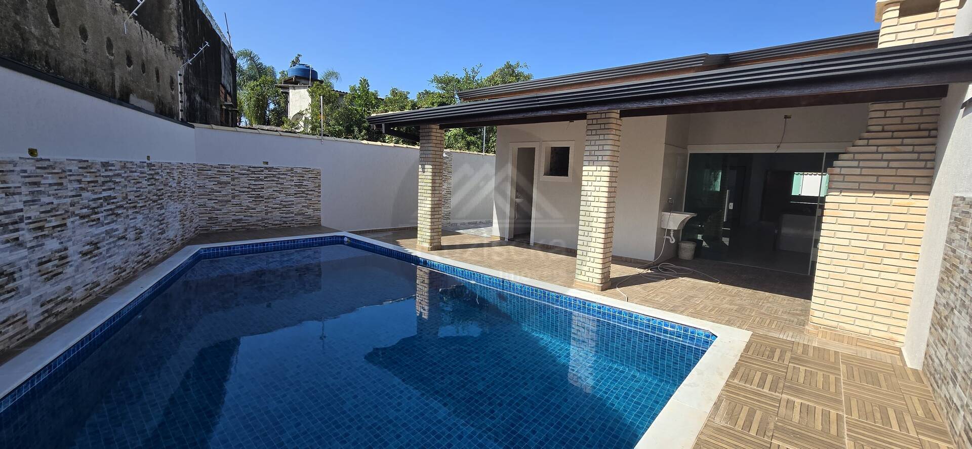 CASA NOVA LOTE INTEIRO COM PISCINA  , LADO PRAIA  EM ITANHAÉM- 1000M DO MAR — foto 8