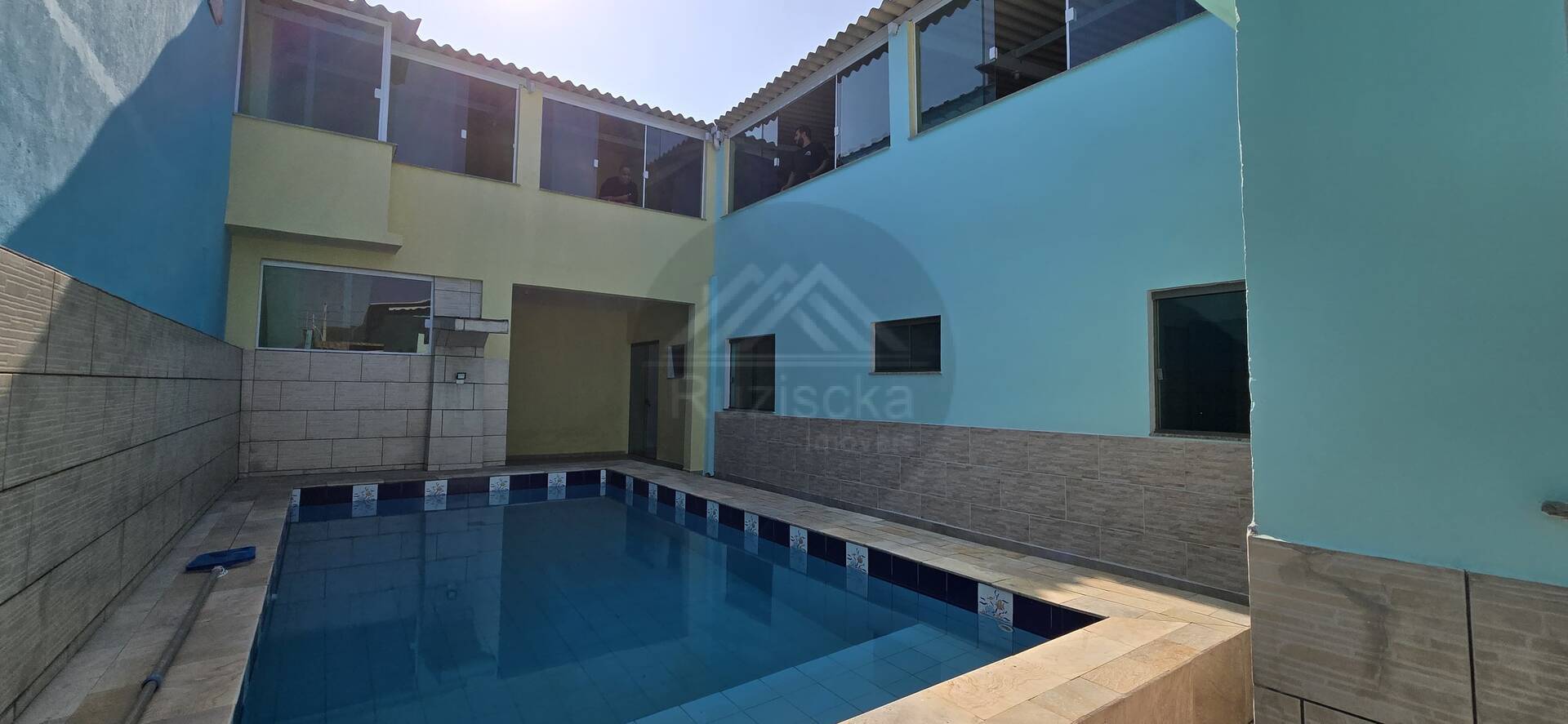 Casa, 5 quartos, 262 m² - Foto 3