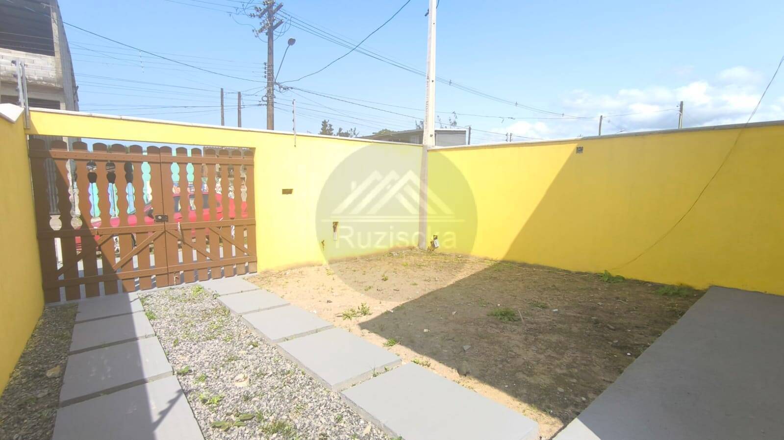 Casa nova com 02 dormitórios á venda em Itanhaém/SP .