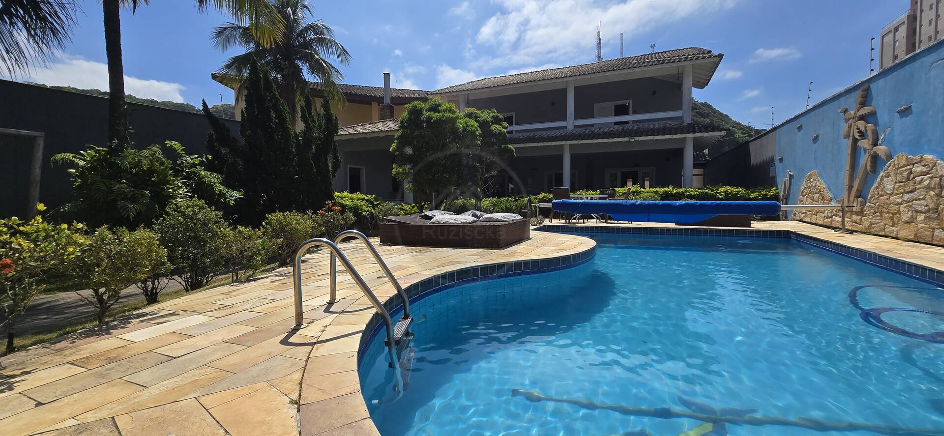 Casa, 6 quartos, 390 m² - Foto 1