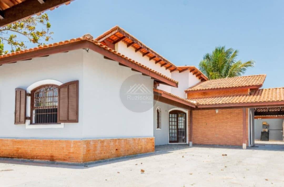 Casa, 3 quartos, 134 m² - Foto 1
