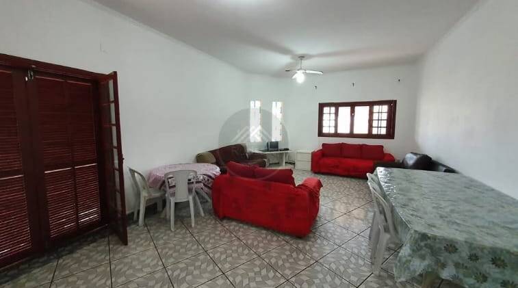 Casa, 3 quartos, 240 m² - Foto 13