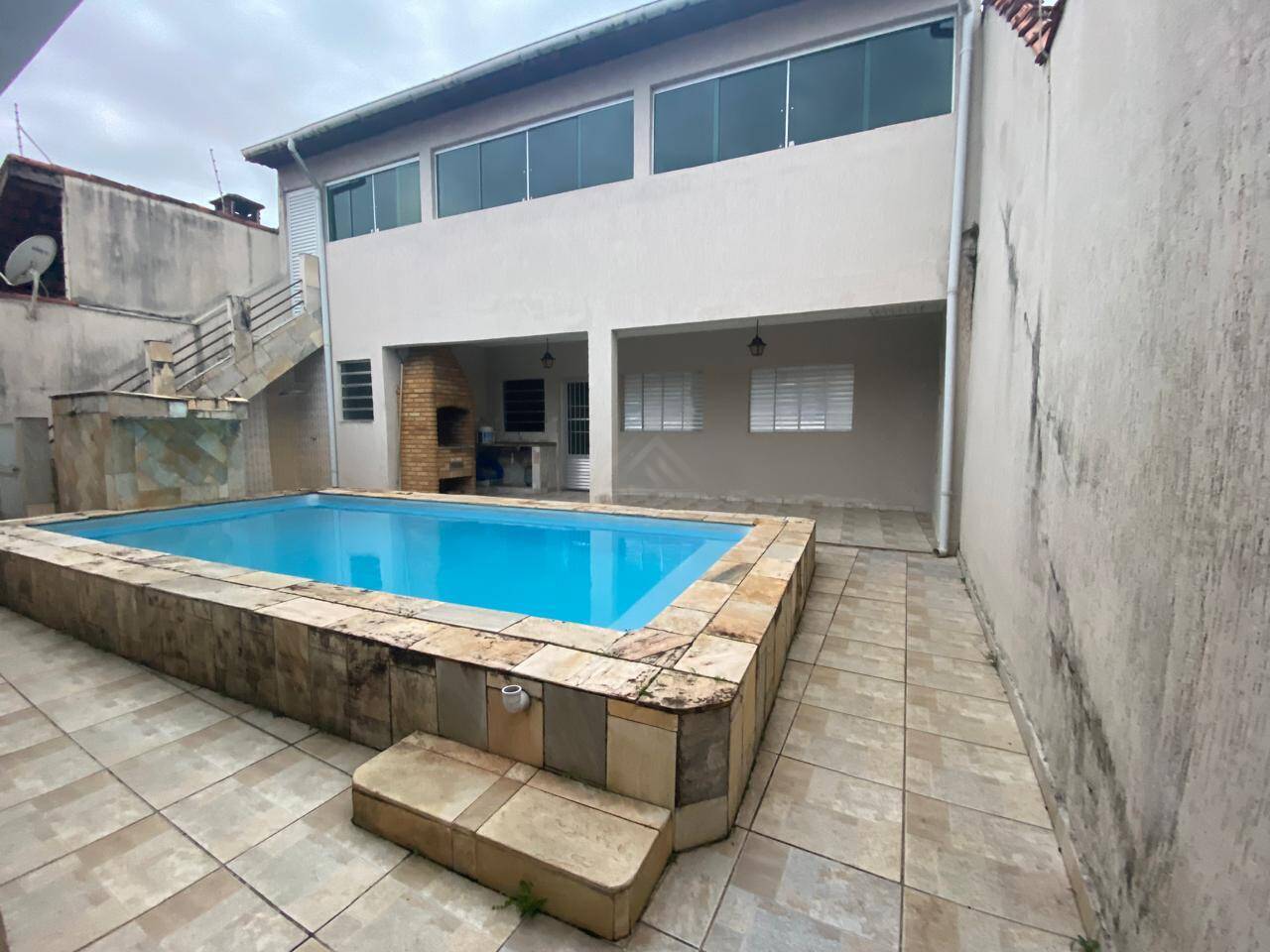 Casa, 3 quartos, 230 m² - Foto 1