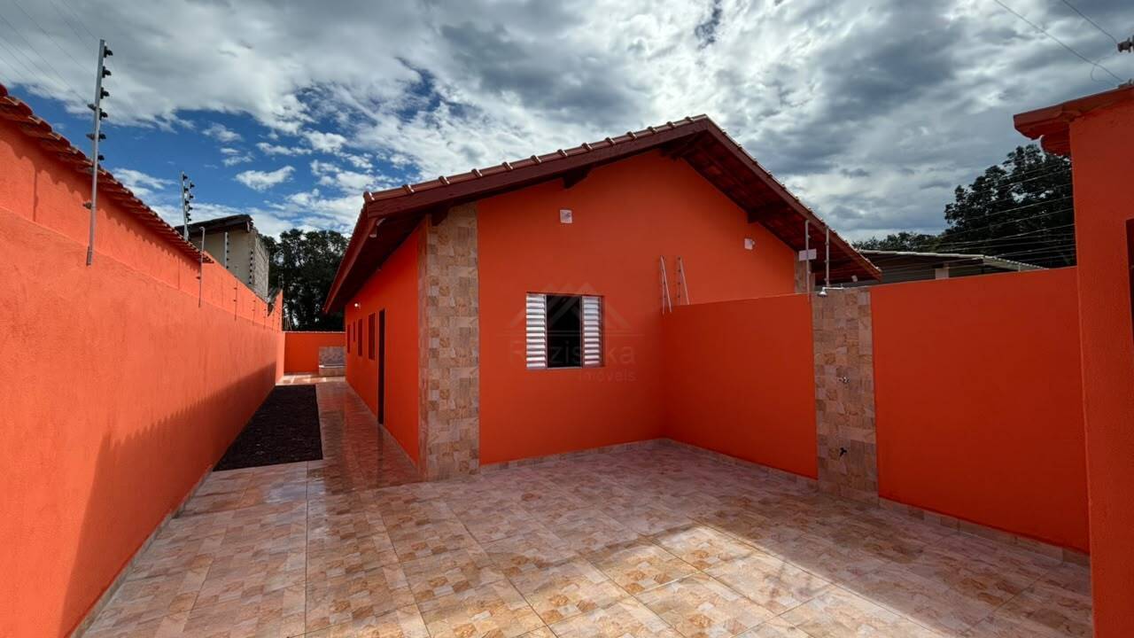 Casa, 2 quartos, 52 m² - Foto 1